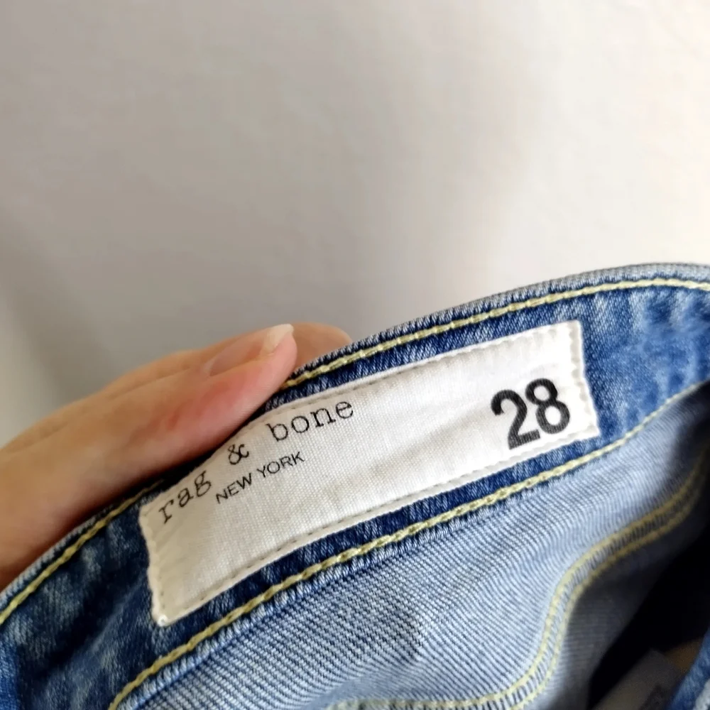 rag & bone dre low rise slim boyfriend jeans Sz 28